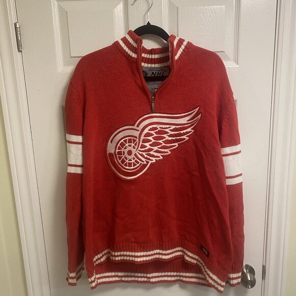 RED WINGS SWEATER - Picture 1 of 3